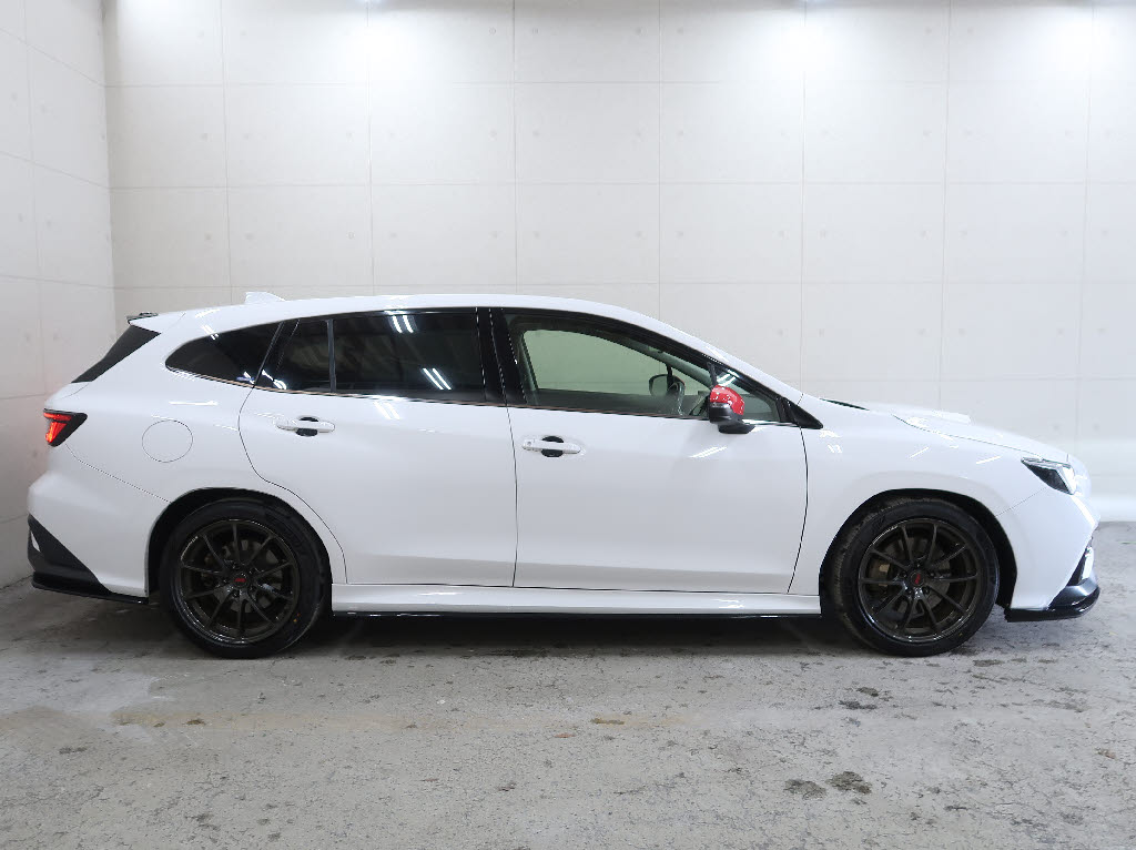 スバル レヴォーグ STIｽﾎﾟｰﾂ R EX 4WD