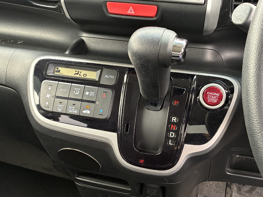 ホンダ Ｎ　ＢＯＸカスタム G・Lﾊﾟｯｹｰｼﾞ 4WD