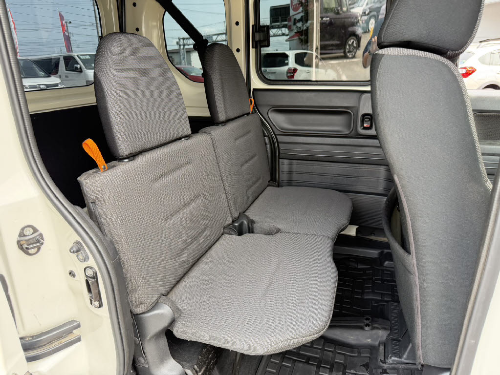 ホンダ Ｎ－ＶＡＮ ﾌｧﾝ･ﾎﾝﾀﾞｾﾝｼﾝｸﾞ4WD