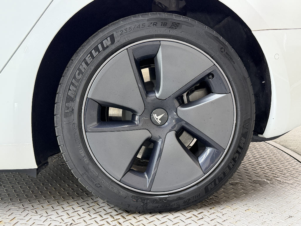 その他輸入車 テスラ モデル３ ベースグレード
