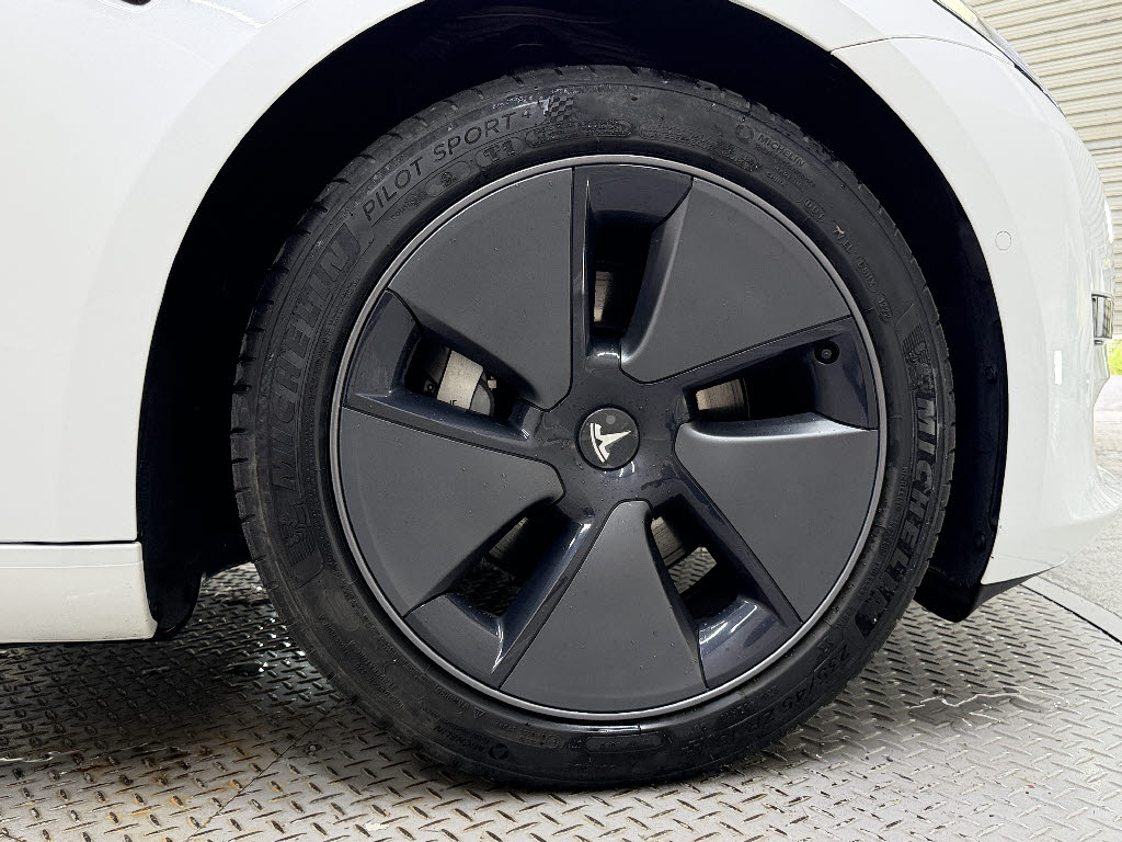 その他輸入車 テスラ モデル３ ベースグレード