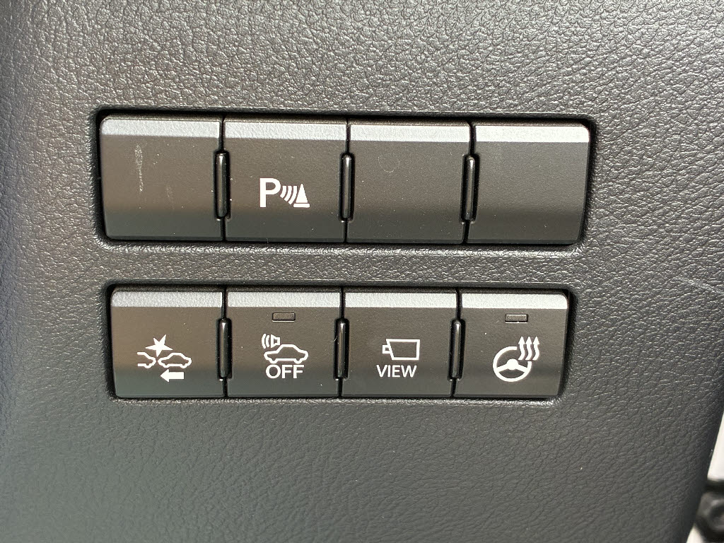 レクサス レクサス ＮＸ NX300h Iﾊﾟｯｹｰｼﾞ 4WD
