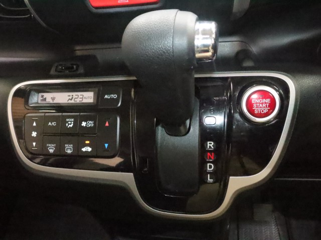 ホンダ Ｎ　ＢＯＸカスタム SSパッケージ