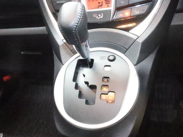 トヨタ ラクティス G