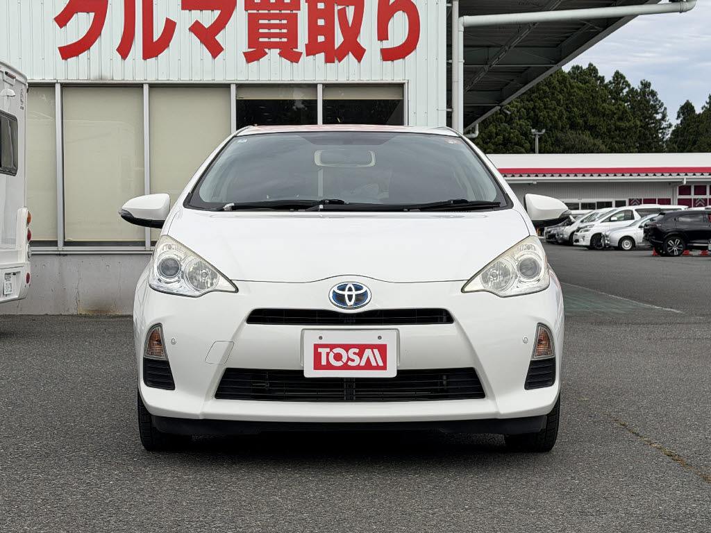 トヨタ アクア S