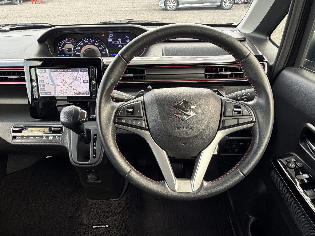 スズキ ワゴンＲスティングレー HYBRID T 4WD
