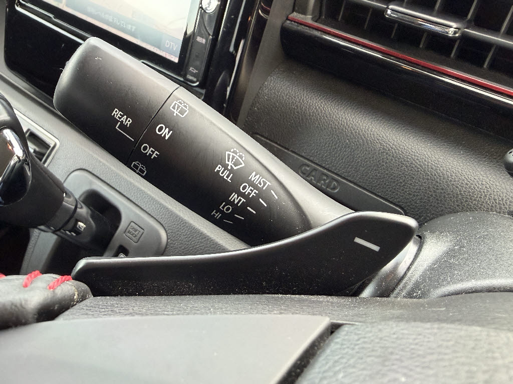 スズキ ワゴンＲスティングレー HYBRID T 4WD