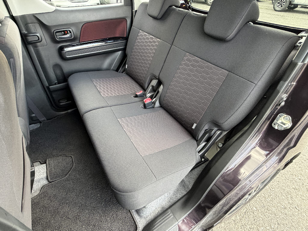 スズキ ワゴンＲスティングレー HYBRID T 4WD