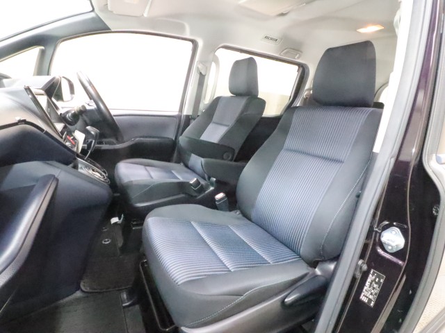 トヨタ ヴォクシー ZS
