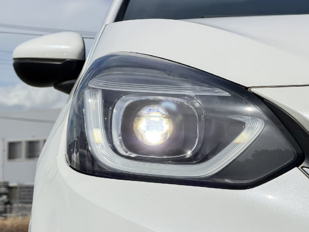 ホンダ ﾌｨｯﾄ e:HEV e:HEVホーム 4WD