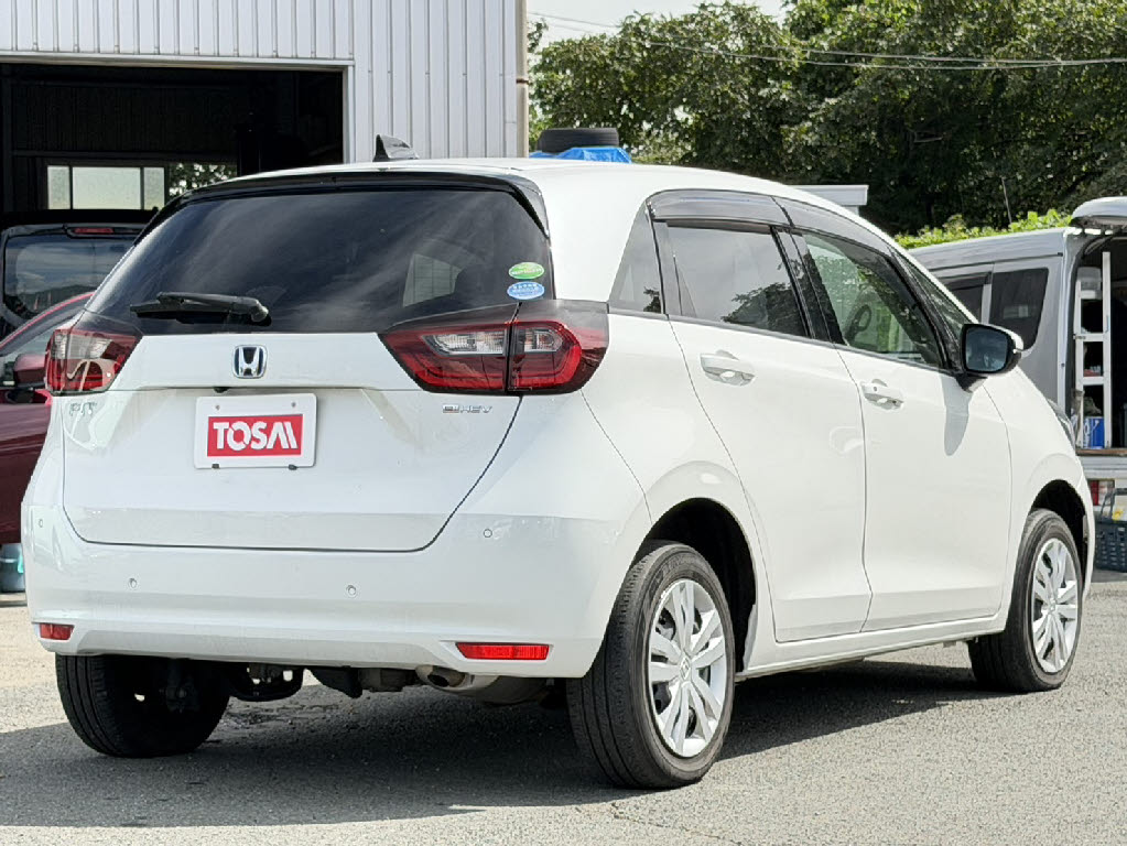 ホンダ ﾌｨｯﾄ e:HEV e:HEVホーム 4WD