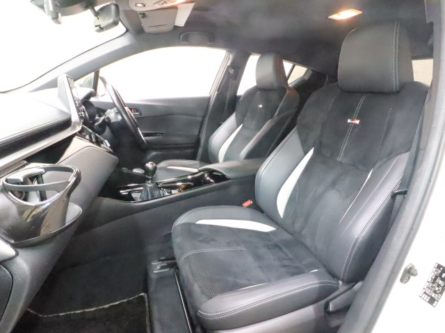 トヨタ Ｃ-ＨＲ Ｓ－Ｔ　ＧＲスポーツ