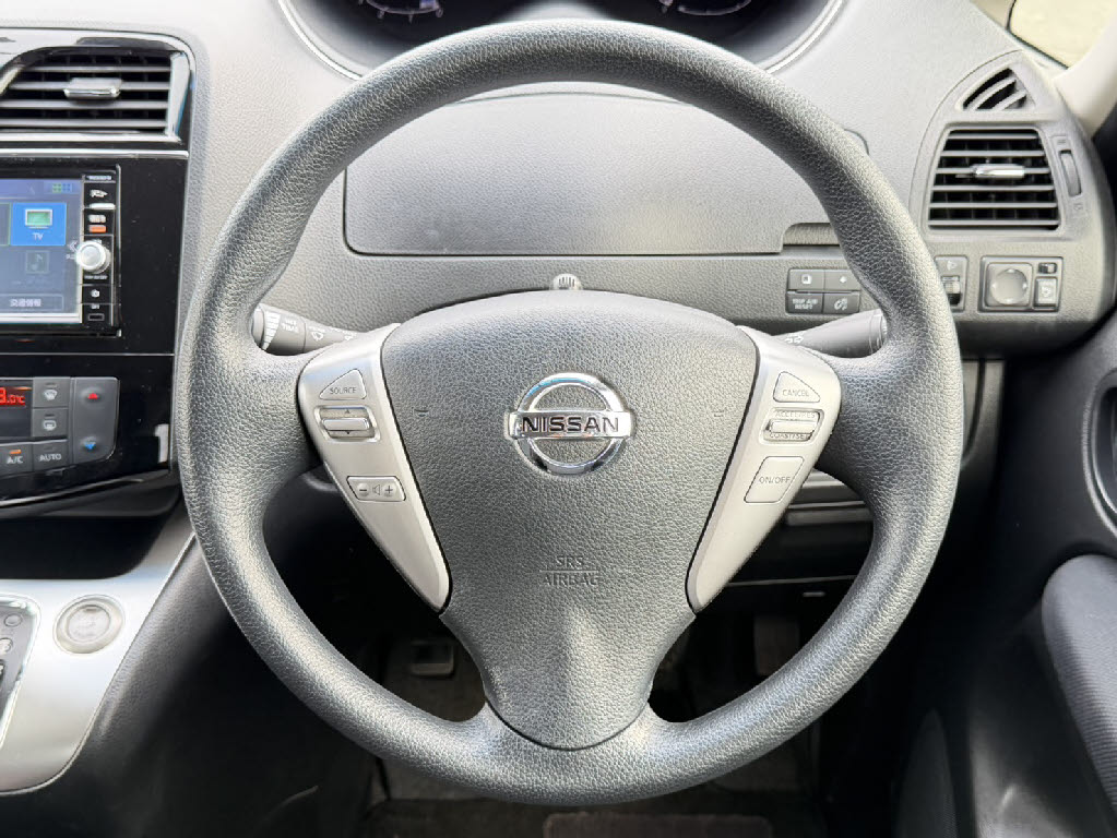 ニッサン セレナ 20X Vｾﾚｸｼｮﾝ+ｾｰﾌﾃｨ 4WD