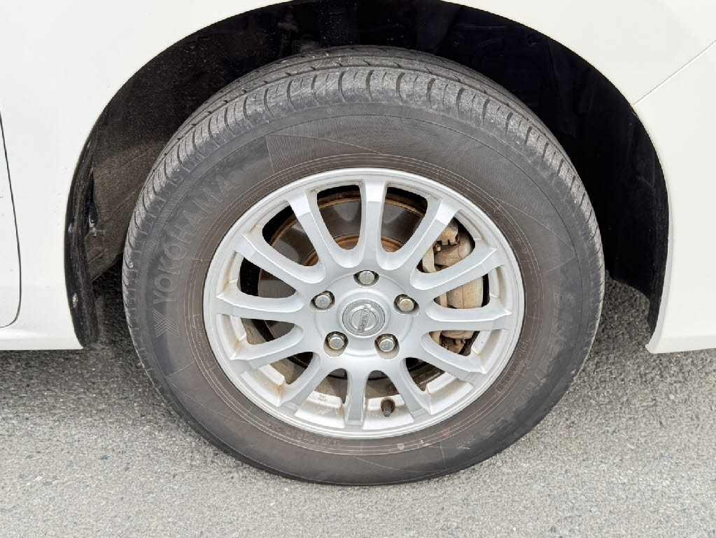 ニッサン セレナ 20X Vｾﾚｸｼｮﾝ+ｾｰﾌﾃｨ 4WD