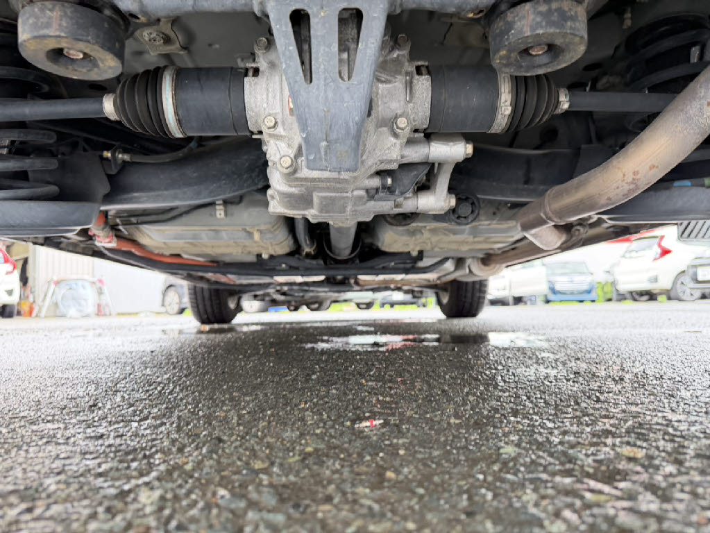 ホンダ ヴェゼルＨＶ ﾊｲﾌﾞﾘｯﾄﾞX 4WD