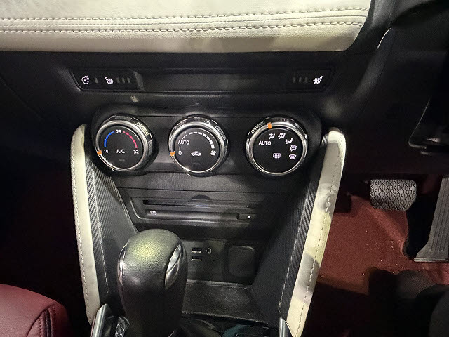 マツダ マツダ２ １５Ｓ１００周年特別車