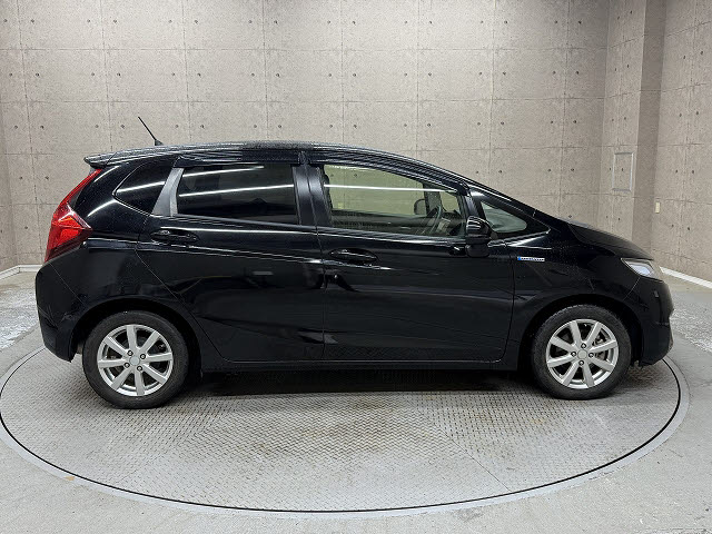 ホンダ ﾌｨｯﾄﾊｲﾌﾞﾘｯﾄﾞ Ｆパッケージ
