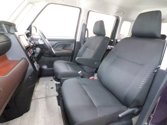 トヨタ ルーミー GS