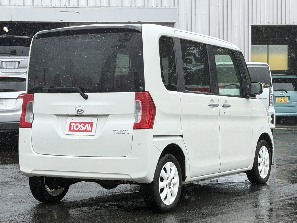 ダイハツ タント X SA2 4WD