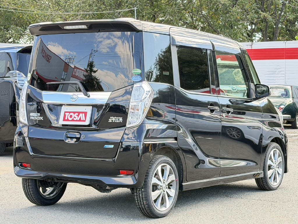 ニッサン デイズルークス ﾊｲｳｪｲｽﾀｰX Vｾﾚｸｼｮﾝ 4WD