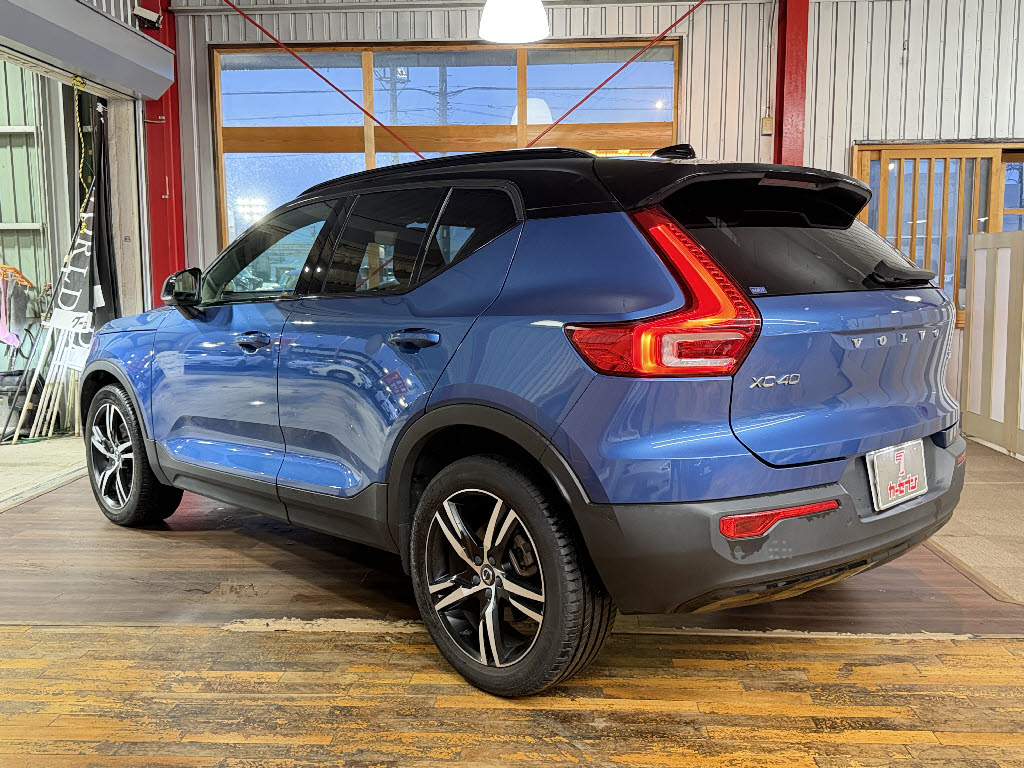 ボルボ ボルボ ＸＣ４０ B4 AWD ｲﾝｽｸﾘﾌﾟｼｮﾝ