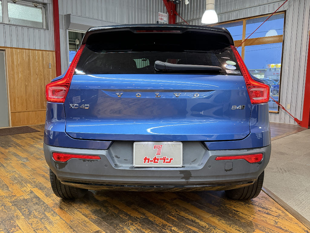 ボルボ ボルボ ＸＣ４０ B4 AWD ｲﾝｽｸﾘﾌﾟｼｮﾝ
