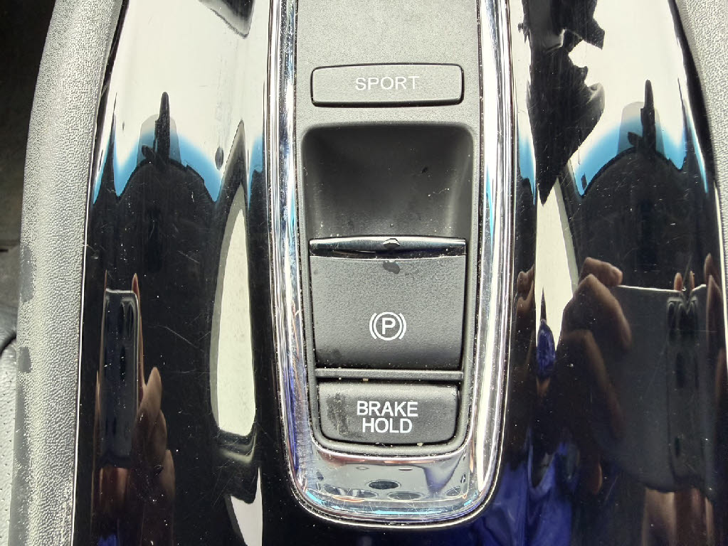 ホンダ ヴェゼルＨＶ ﾊｲﾌﾞﾘｯﾄﾞX Lﾊﾟｯｹｰｼﾞ