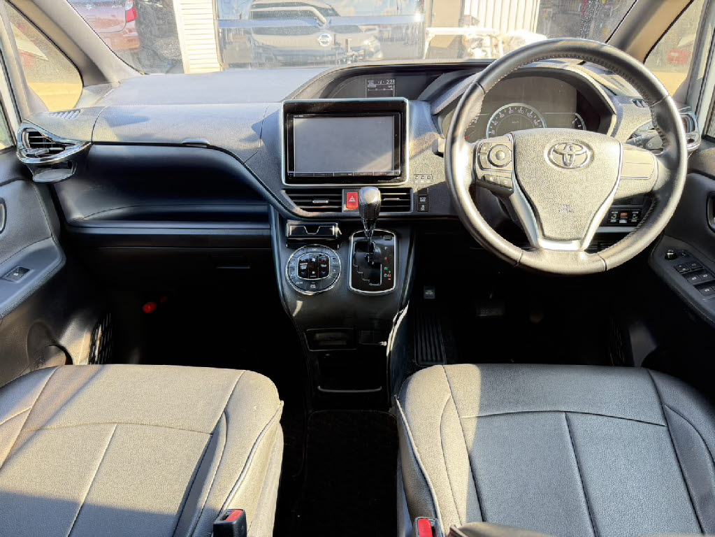 トヨタ ノア Si 4WD
