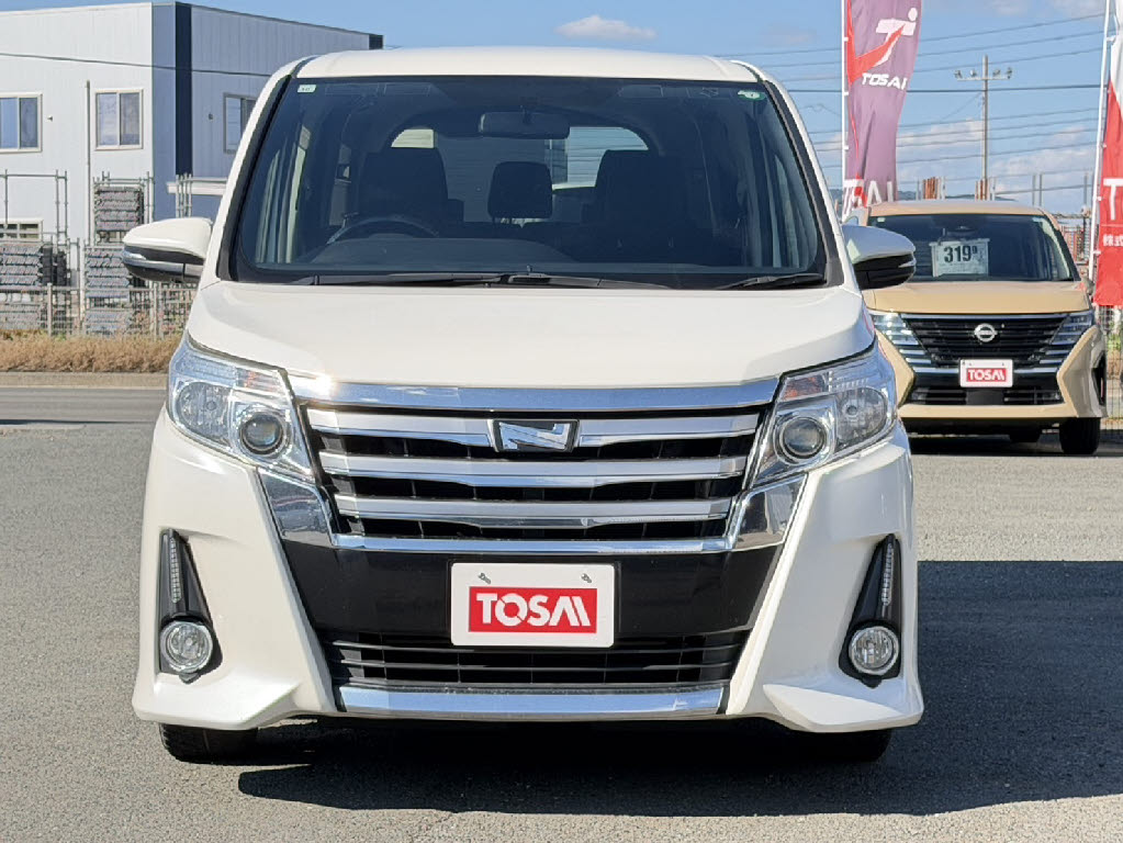 トヨタ ノア Si 4WD