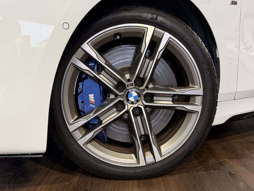 ＢＭＷ ＢＭＷ １シリーズ M135i Xﾄﾞﾗｲﾌﾞ