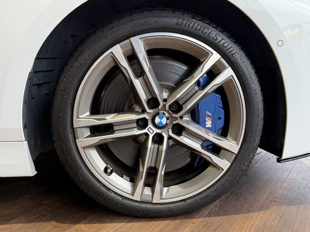 ＢＭＷ ＢＭＷ １シリーズ M135i Xﾄﾞﾗｲﾌﾞ