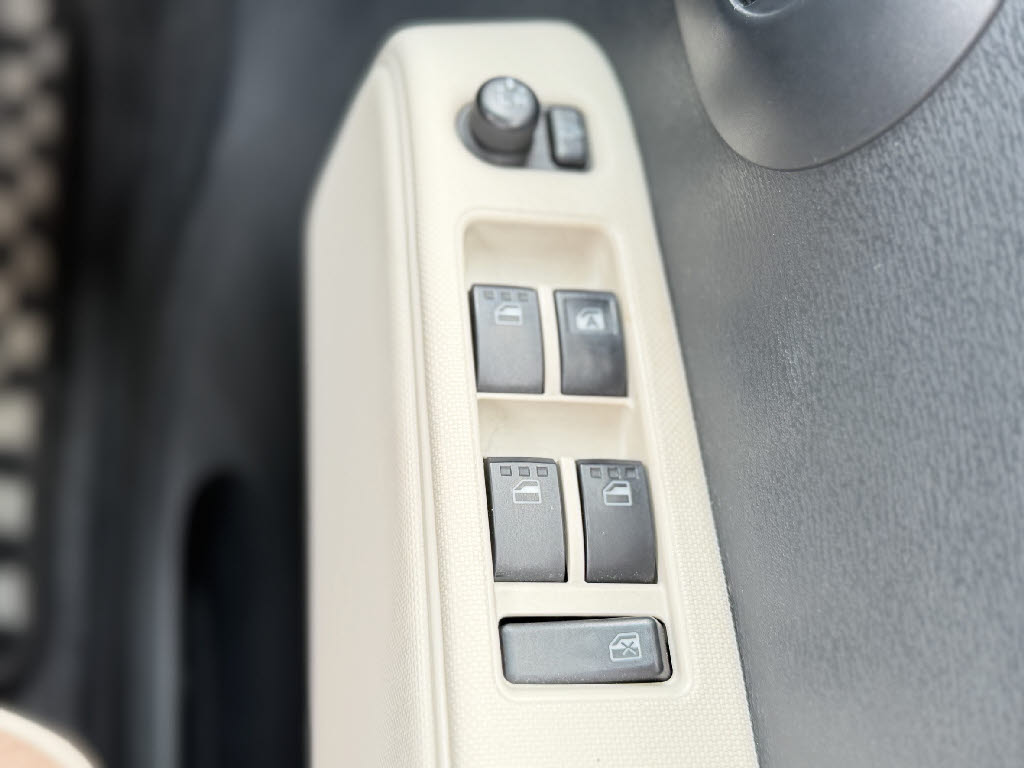 ダイハツ ミラココア ｺｺｱﾌﾟﾗｽXｽﾍﾟｼｬﾙｺｰﾃﾞ 4WD